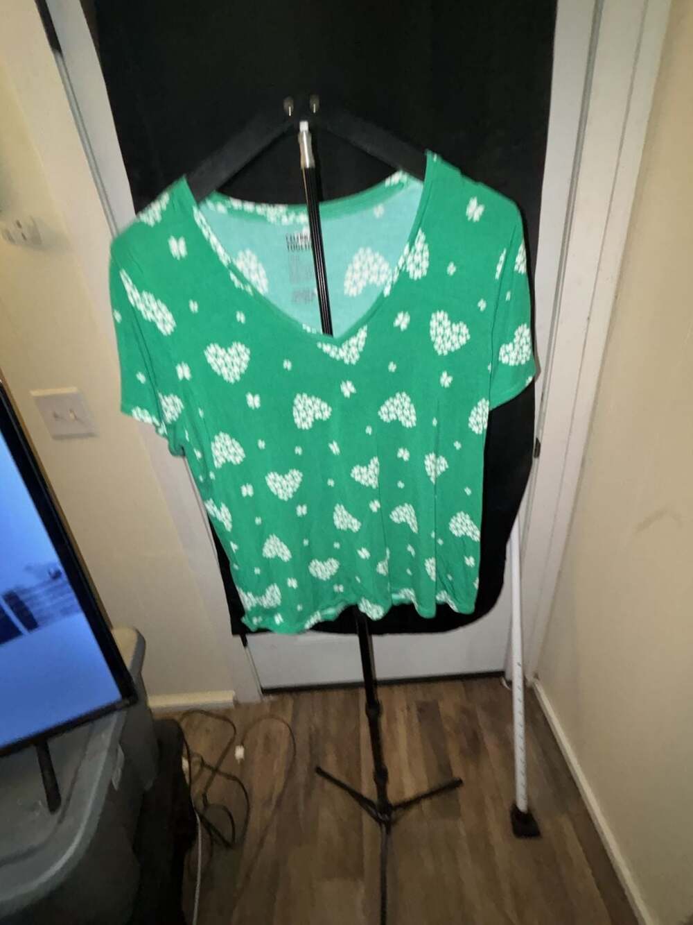 Celebrate Together Green and White Clover Shamrock Heart V-Neck Short Sleeve T-S